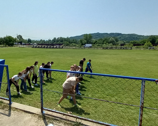 Одржан Пролећни КРОС за ученике старијих разреда ОШ „Браћа Рибар“